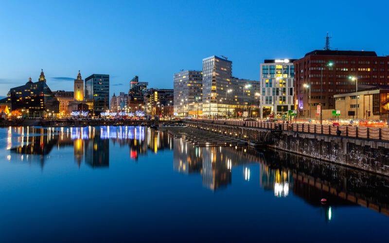 liverpool docks at night