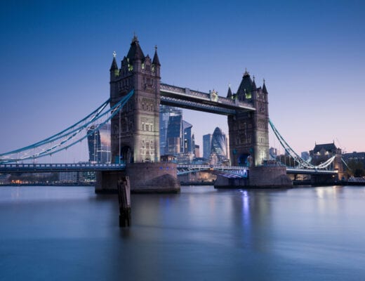 tower bridge london at night