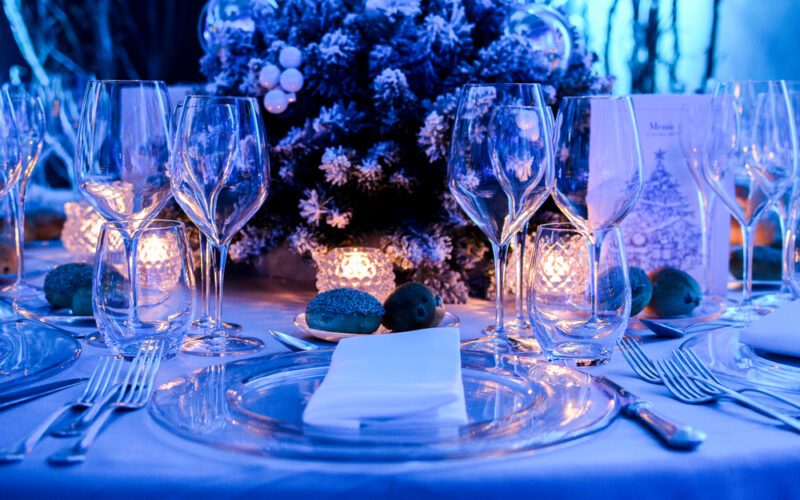 Christmas-Corporate-Event-Table-Decoration